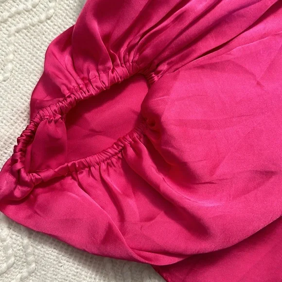 Vince Cammuto Blouse in Fuchsia Pink Size L NWT - Picture 4 of 8